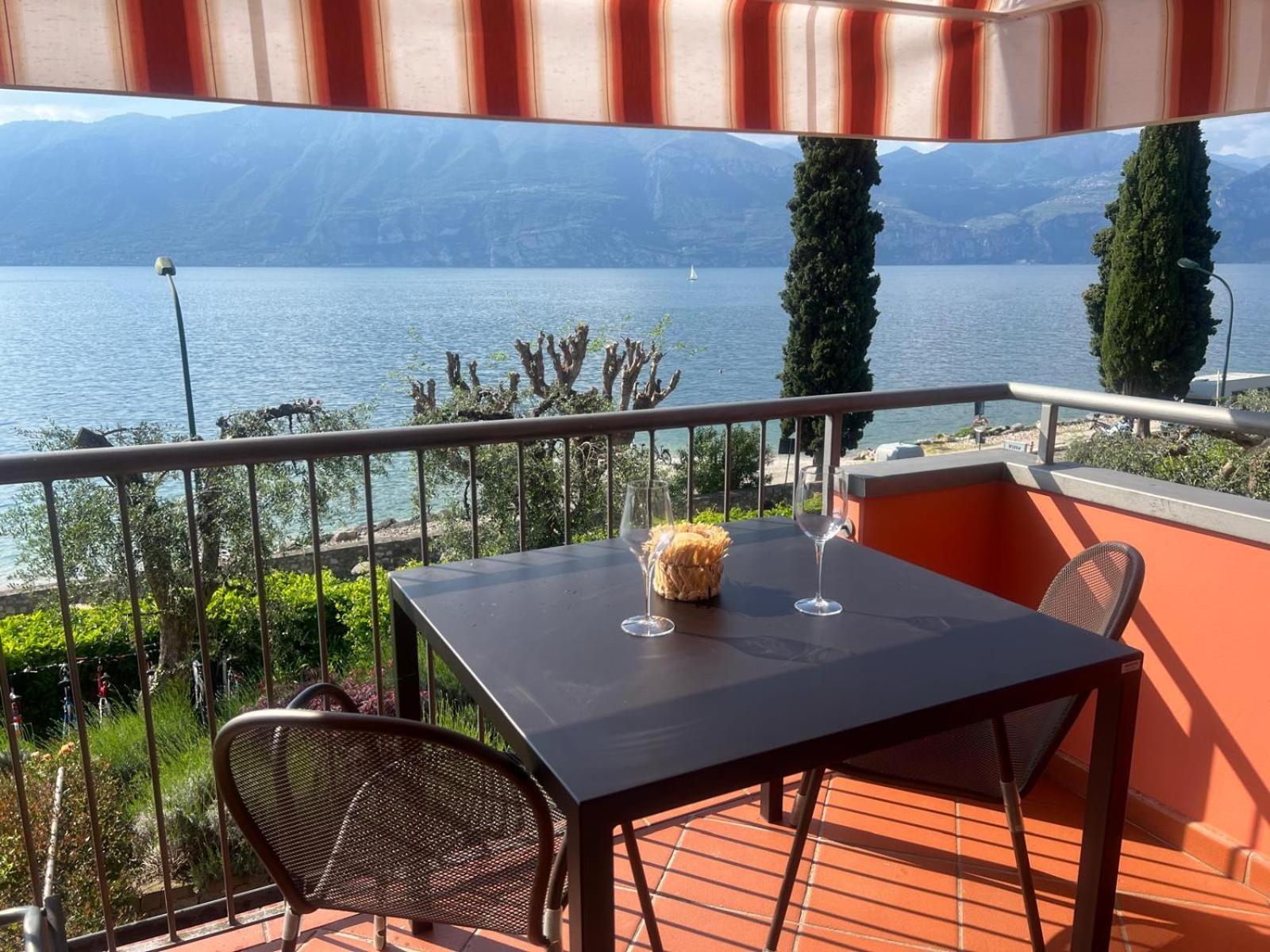 Residence Villa Al Lido Brenzone sul Garda Buitenkant foto