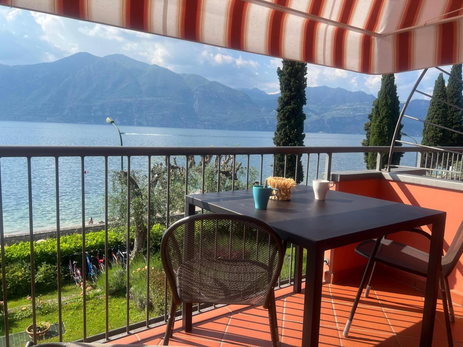 Residence Villa Al Lido Brenzone sul Garda Buitenkant foto