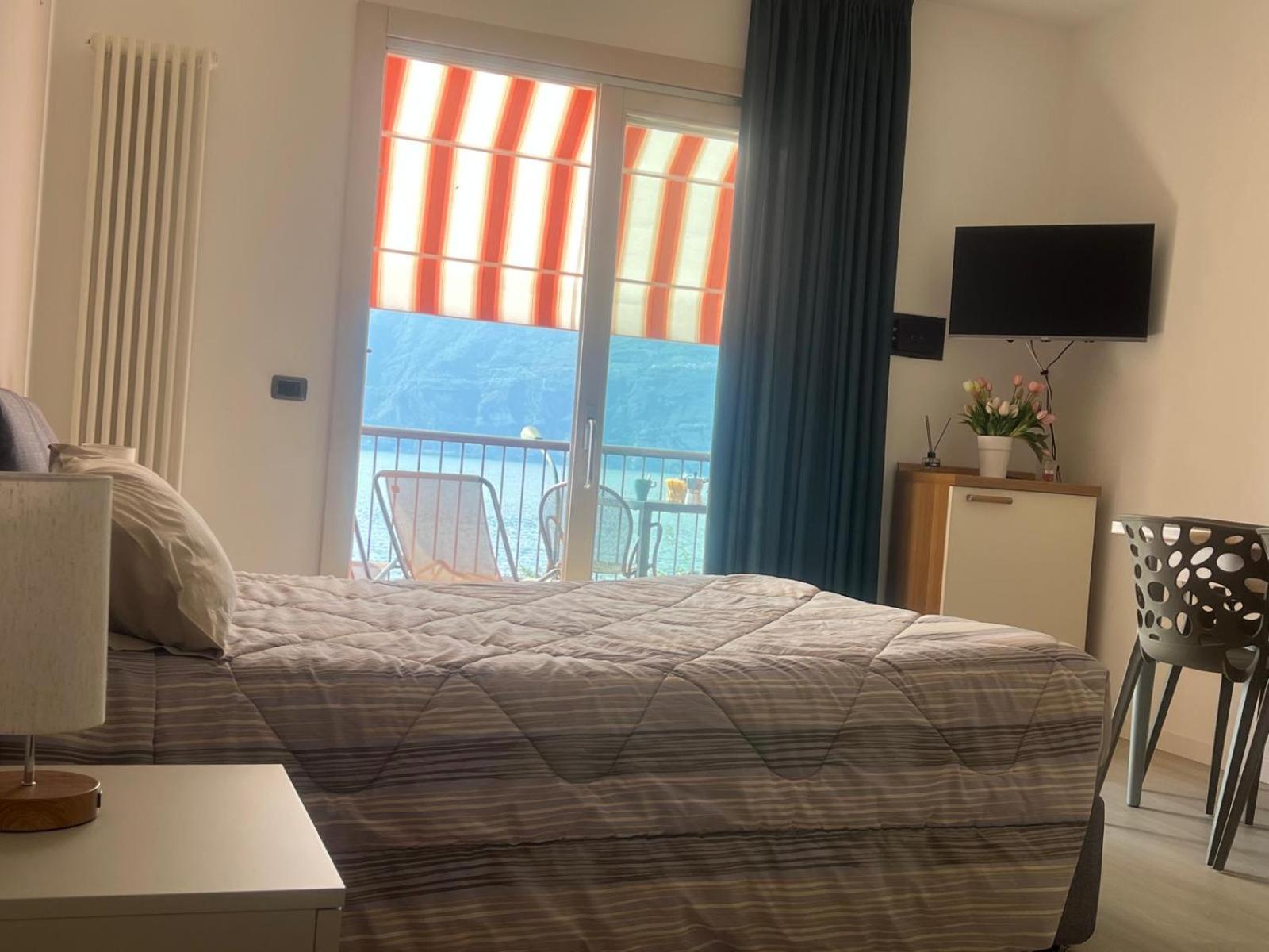 Residence Villa Al Lido Brenzone sul Garda Buitenkant foto